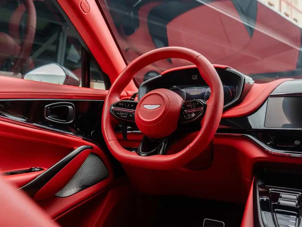 Aston Martin DBX 4.0 V8 DBX707 09/2024-photo-25