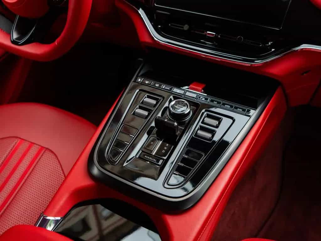 Aston Martin DBX 4.0 V8 DBX707 09/2024-photo-27