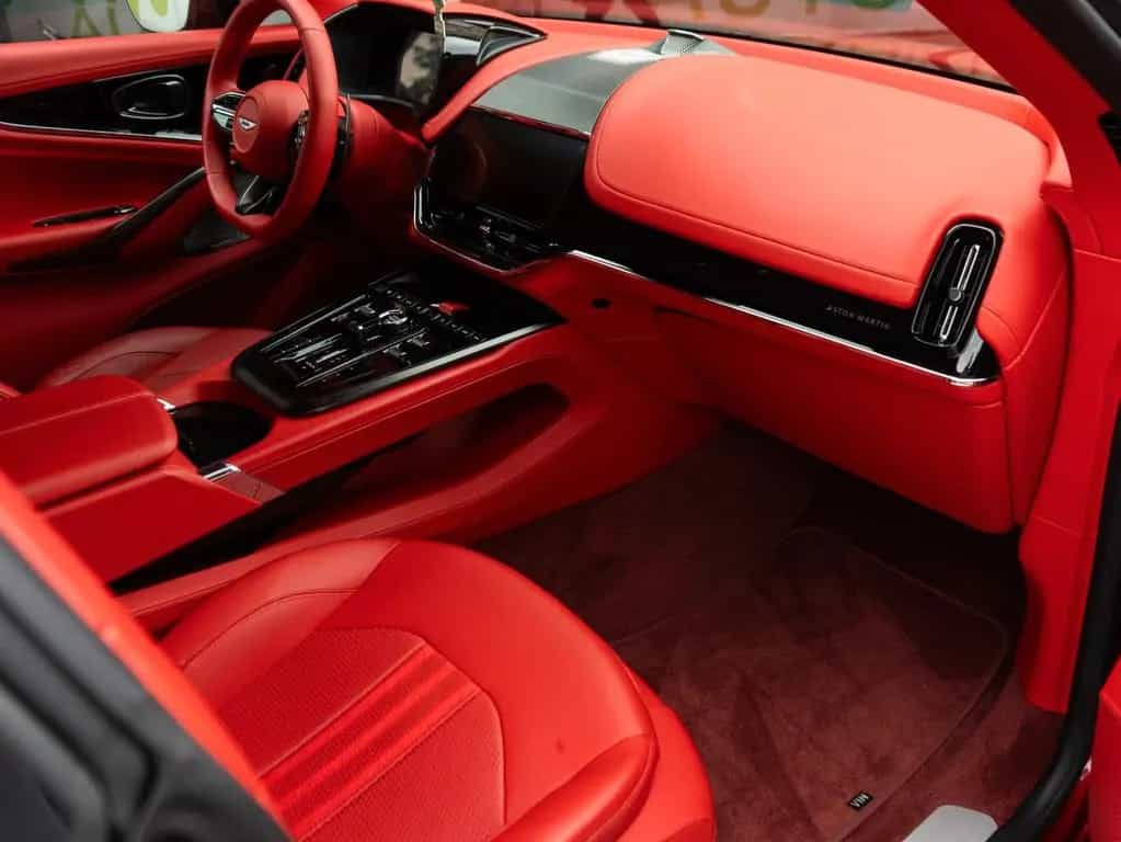 Aston Martin DBX 4.0 V8 DBX707 09/2024-photo-30