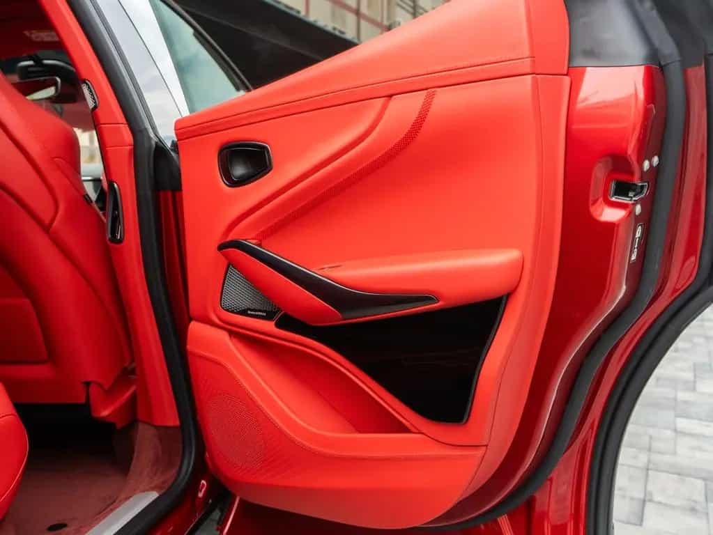 Aston Martin DBX 4.0 V8 DBX707 09/2024-photo-32