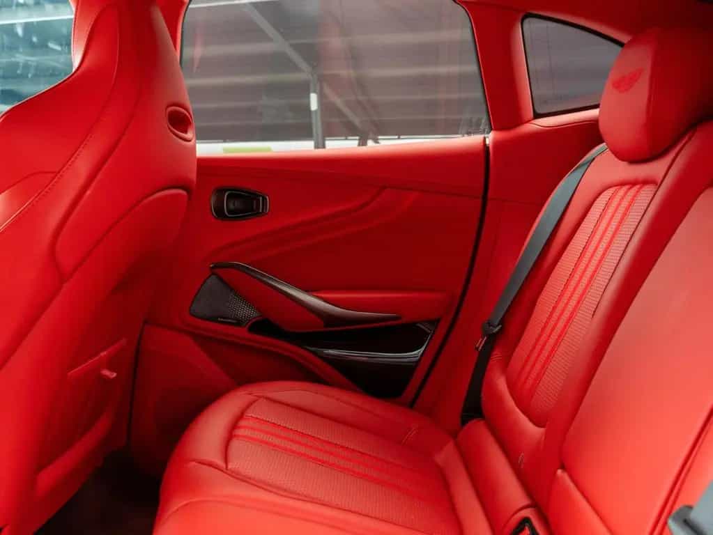 Aston Martin DBX 4.0 V8 DBX707 09/2024-photo-36