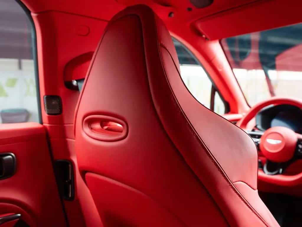 Aston Martin DBX 4.0 V8 DBX707 09/2024-photo-38