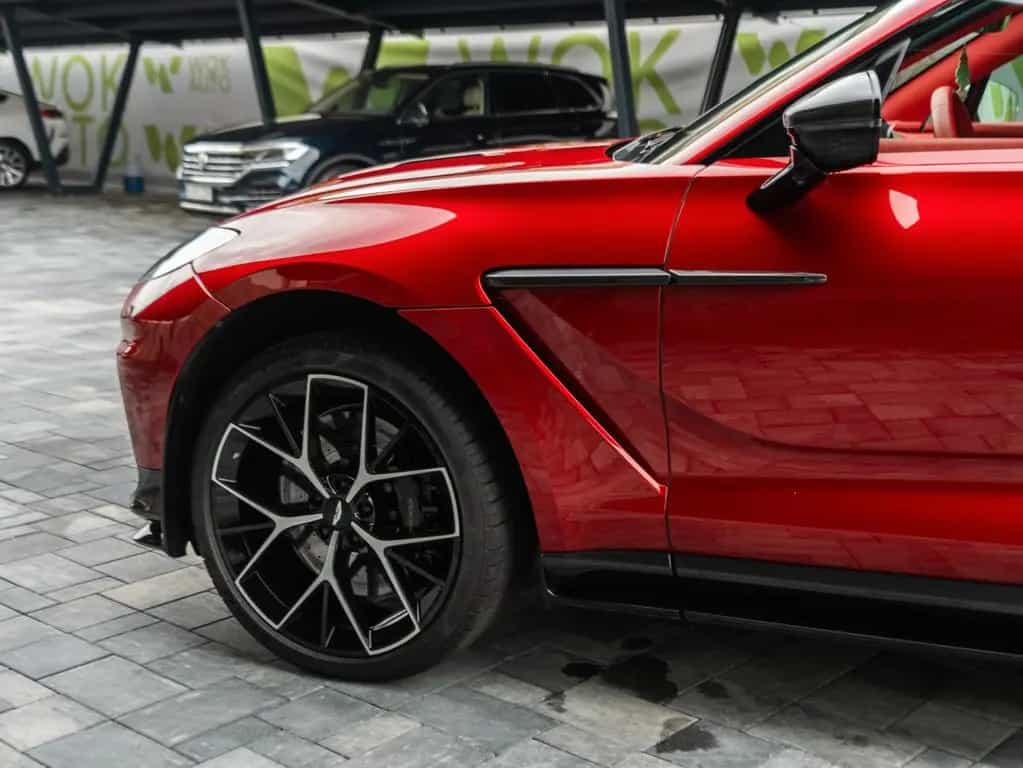 Aston Martin DBX 4.0 V8 DBX707 09/2024-photo-8