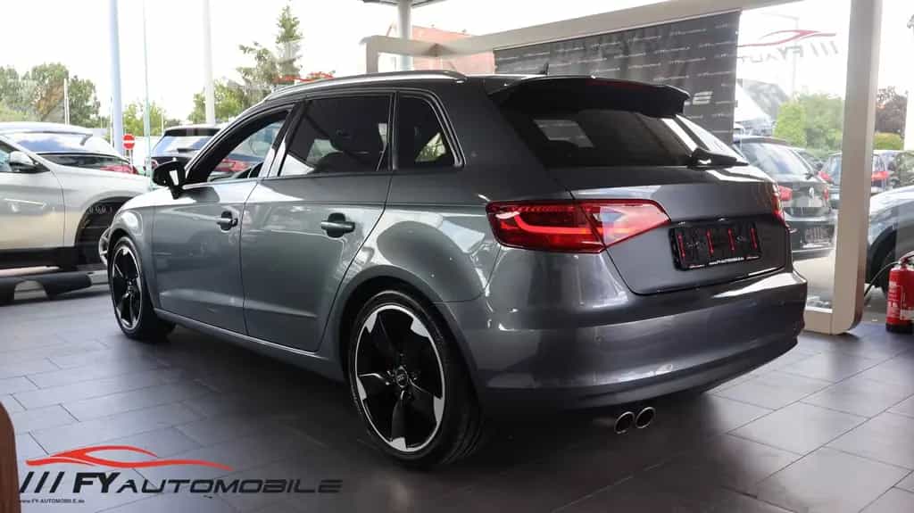 Audi A3 Sportback S line Sportpaket* Garantie 12/2013-photo-2