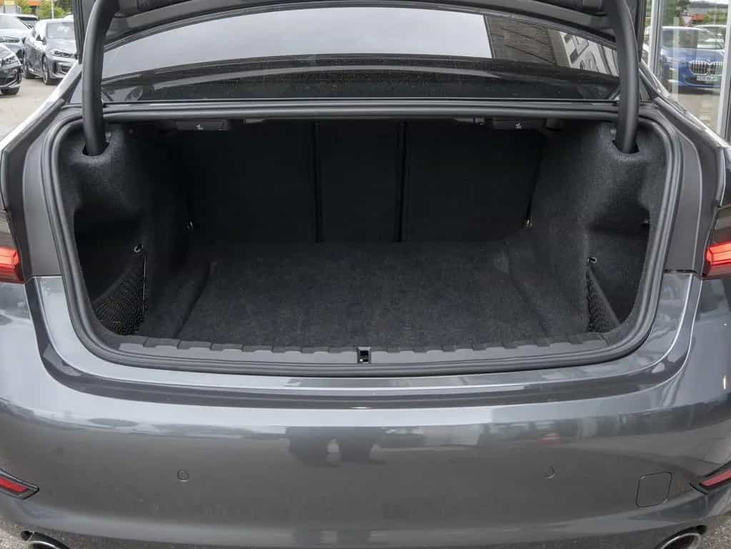 BMW 320 i xDr Sport Line ACC LENKRHZ 360° LCPro HiFi 03/2020-photo-10