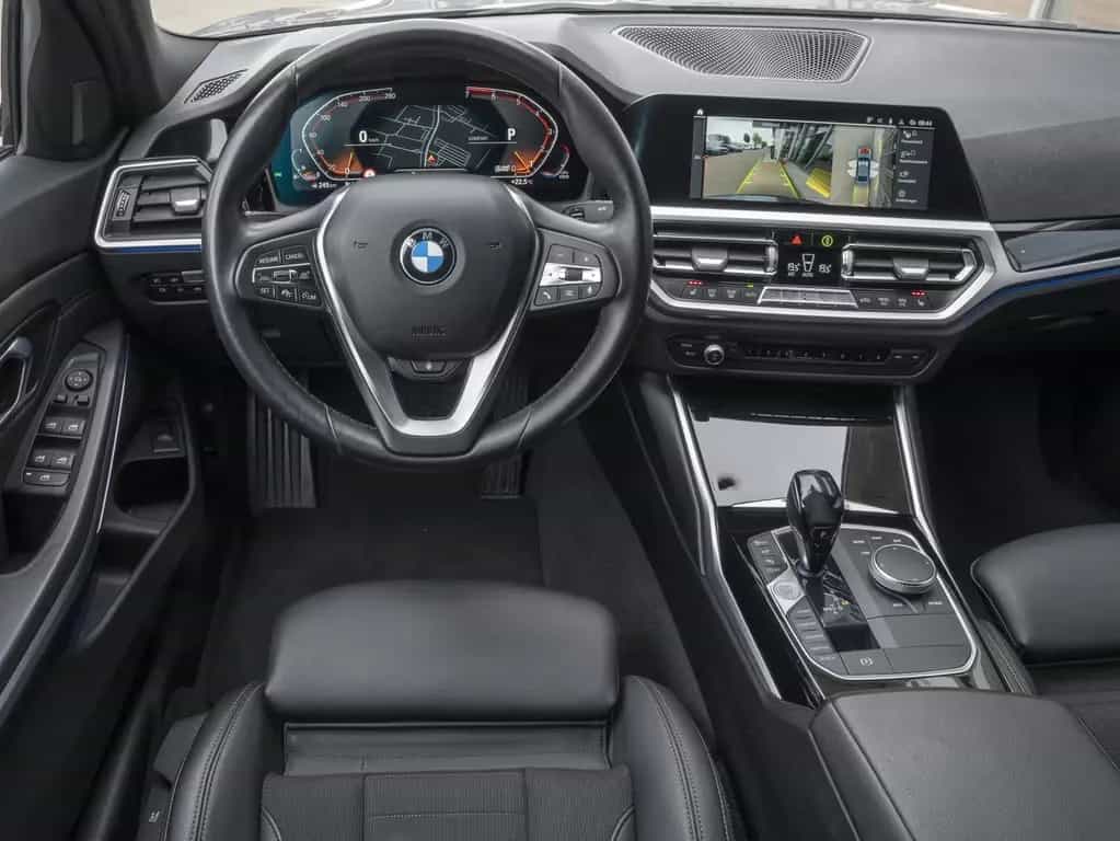 BMW 320 i xDr Sport Line ACC LENKRHZ 360° LCPro HiFi 03/2020-photo-13