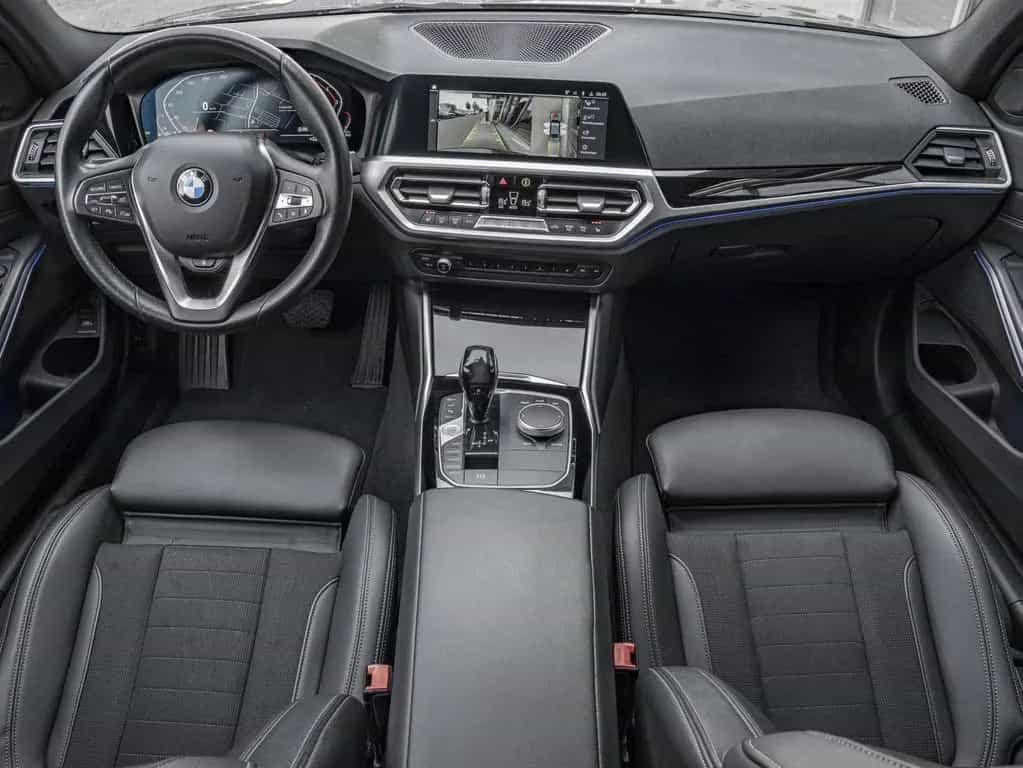 BMW 320 i xDr Sport Line ACC LENKRHZ 360° LCPro HiFi 03/2020-photo-4
