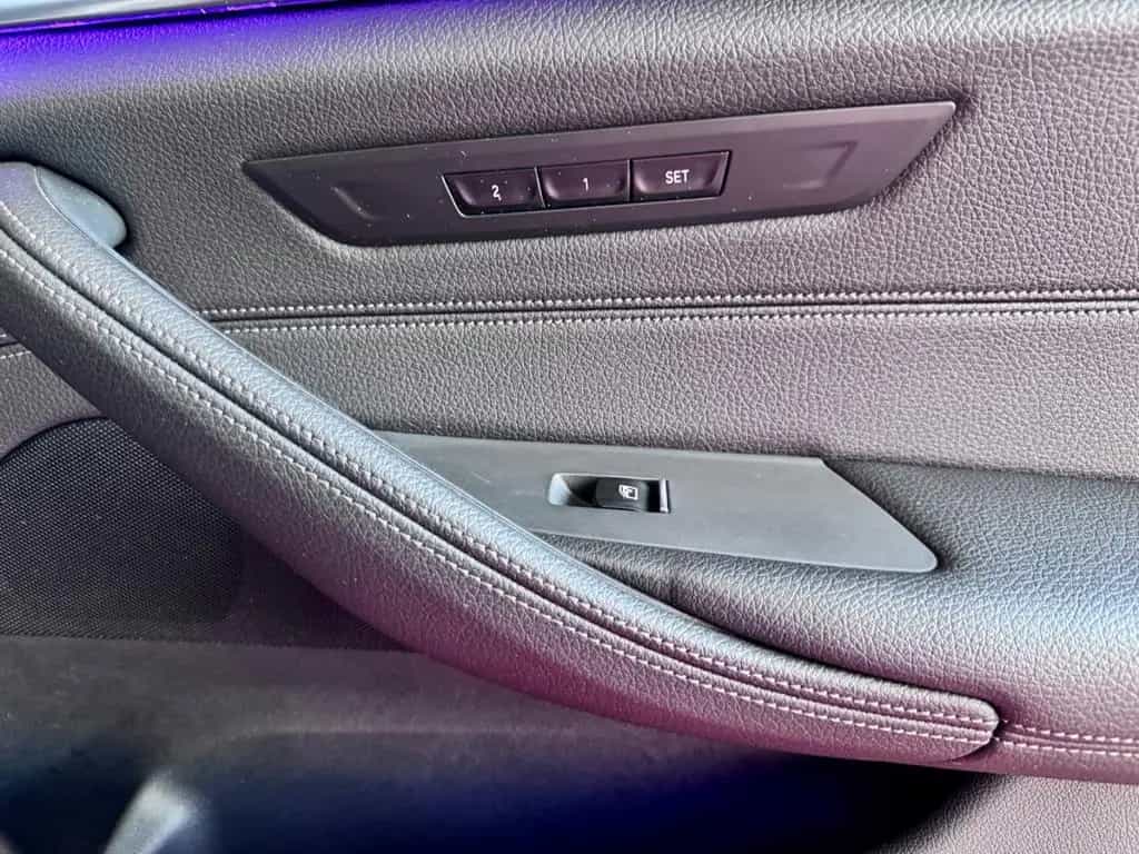 BMW 530 d Sport Komfortsitz LED HeadUp Kamera 18Zoll 11/2017-photo-27