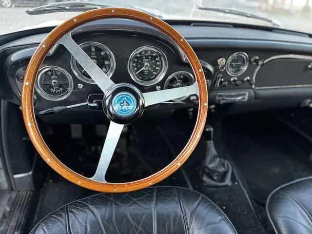 Aston Martin DB 4 3.7 SUPERLEGGERA 08/1960-photo-4