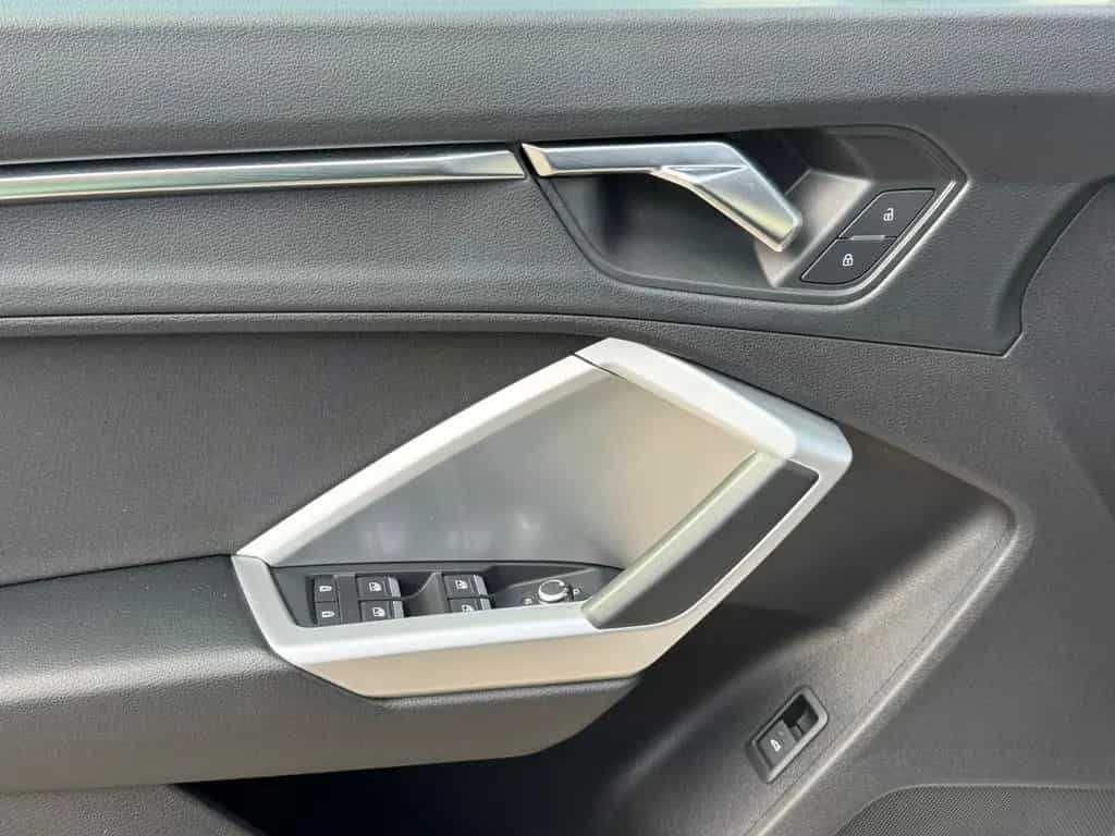 Audi Q3 35 TFSI advanced LED-SCHEINWERFER,AHK,NAVI 07/2019-photo-13