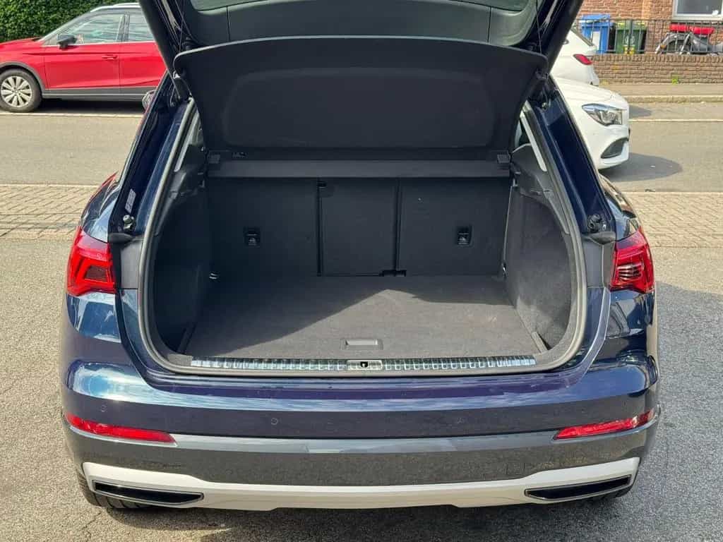 Audi Q3 35 TFSI advanced LED-SCHEINWERFER,AHK,NAVI 07/2019-photo-4