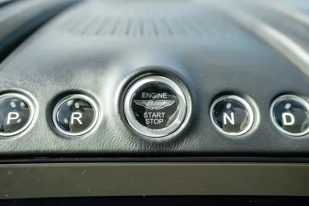 Aston Martin DBX 4.0 V8 07/2021-photo-19