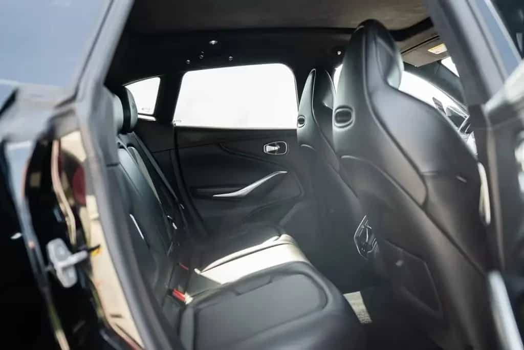 Aston Martin DBX 4.0 V8 07/2021-photo-28