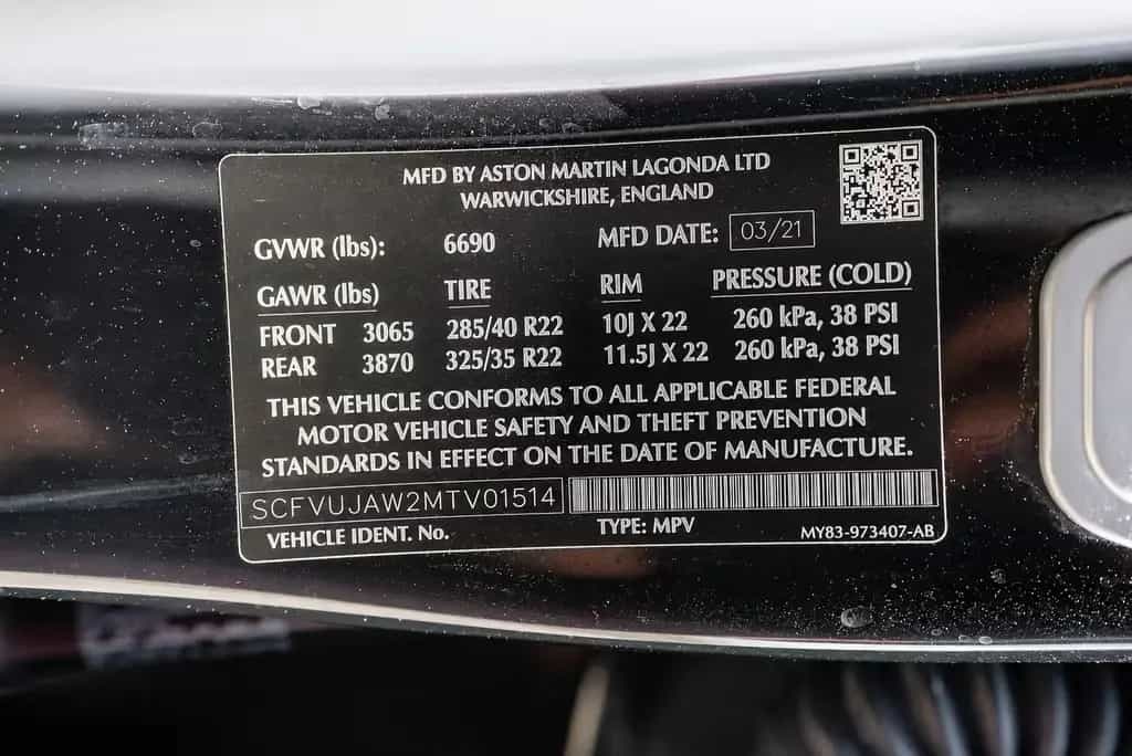 Aston Martin DBX 4.0 V8 07/2021-photo-39