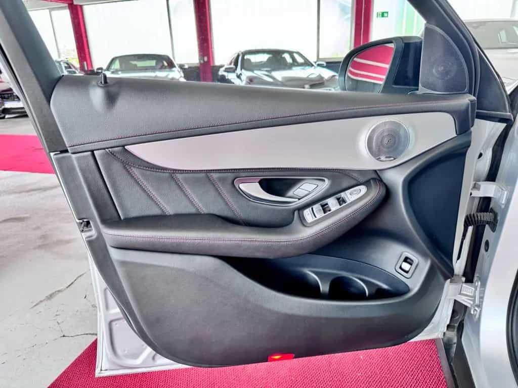 Mercedes-Benz GLC 43 AMG GLC43 AMG Pano Burmester Airmatic LED KeylesGo19 11/2016-photo-19