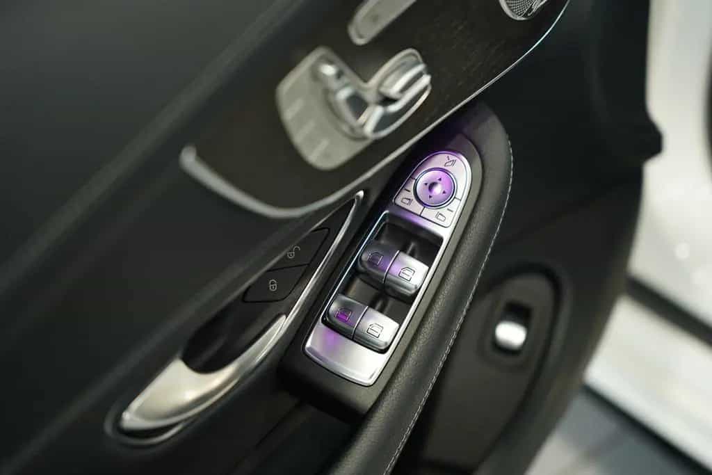 Mercedes-Benz C 43 AMG Cabrio 4M *19 *Night *HUD *Digital 05/2019-photo-26