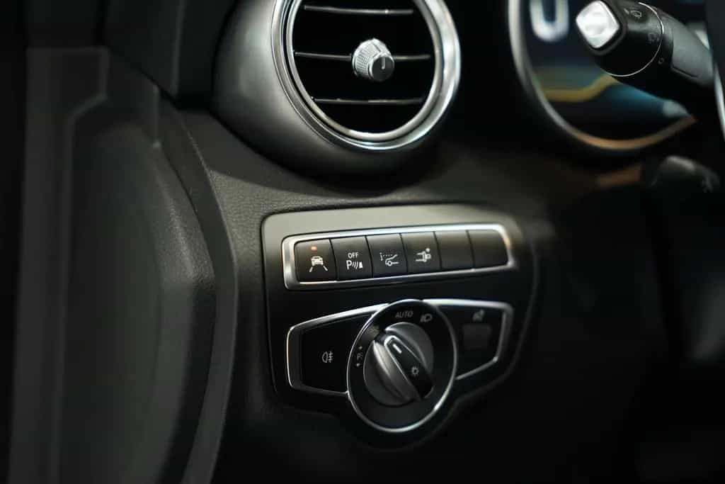 Mercedes-Benz C 43 AMG Cabrio 4M *19 *Night *HUD *Digital 05/2019-photo-32