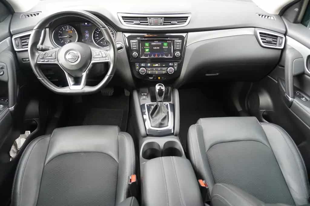 Nissan Qashqai 1.3 Tekna LED Navi Sitzheizung AHK 360° 08/2019-photo-10