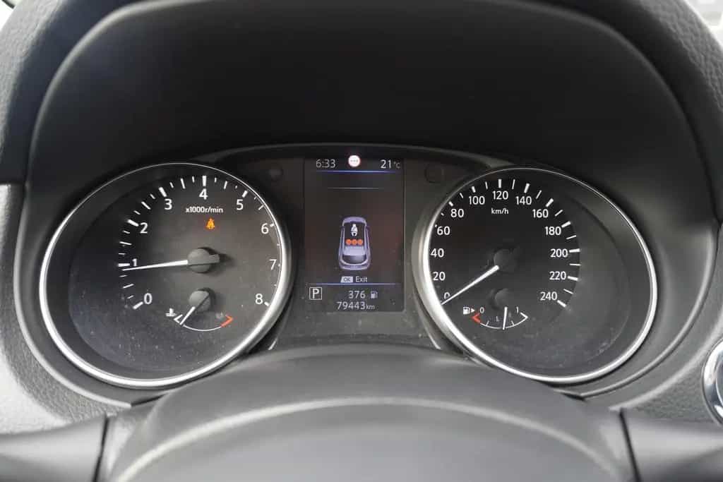 Nissan Qashqai 1.3 Tekna LED Navi Sitzheizung AHK 360° 08/2019-photo-14