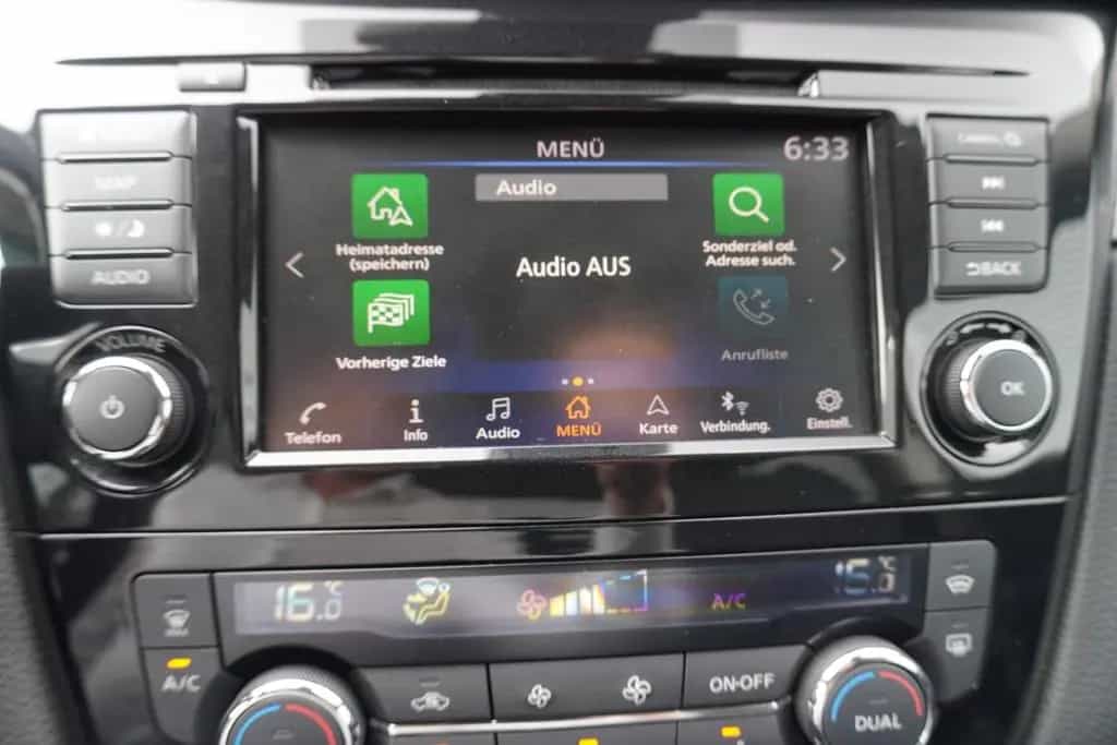 Nissan Qashqai 1.3 Tekna LED Navi Sitzheizung AHK 360° 08/2019-photo-20