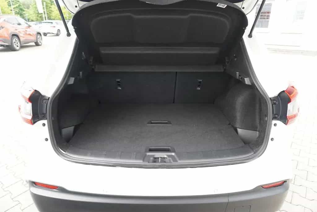 Nissan Qashqai 1.3 Tekna LED Navi Sitzheizung AHK 360° 08/2019-photo-27