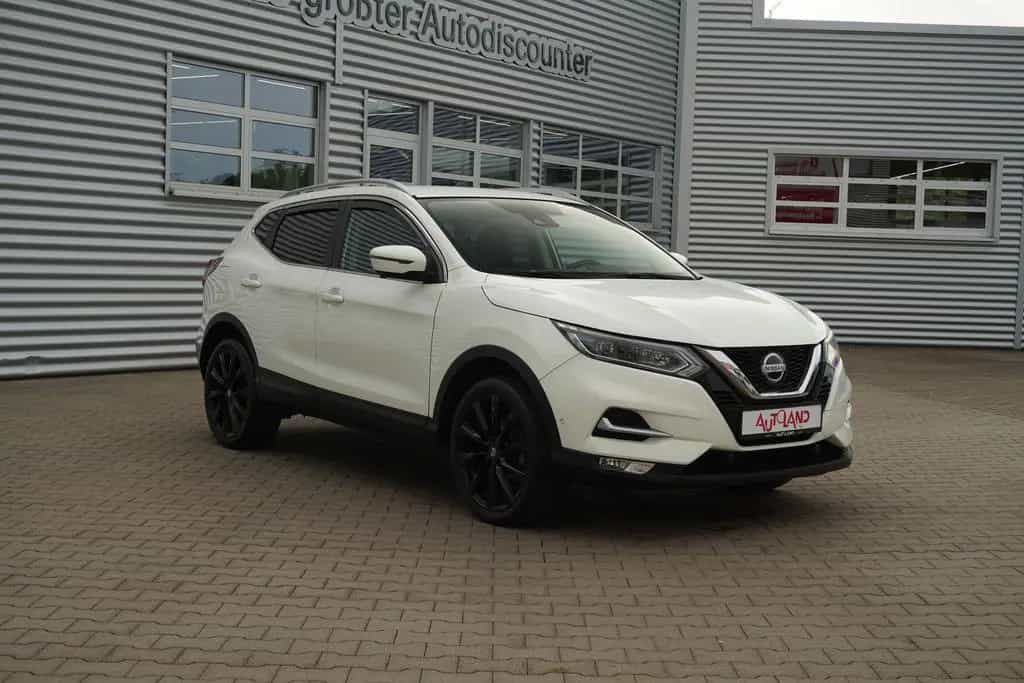 Nissan Qashqai 1.3 Tekna LED Navi Sitzheizung AHK 360° 08/2019-photo-3