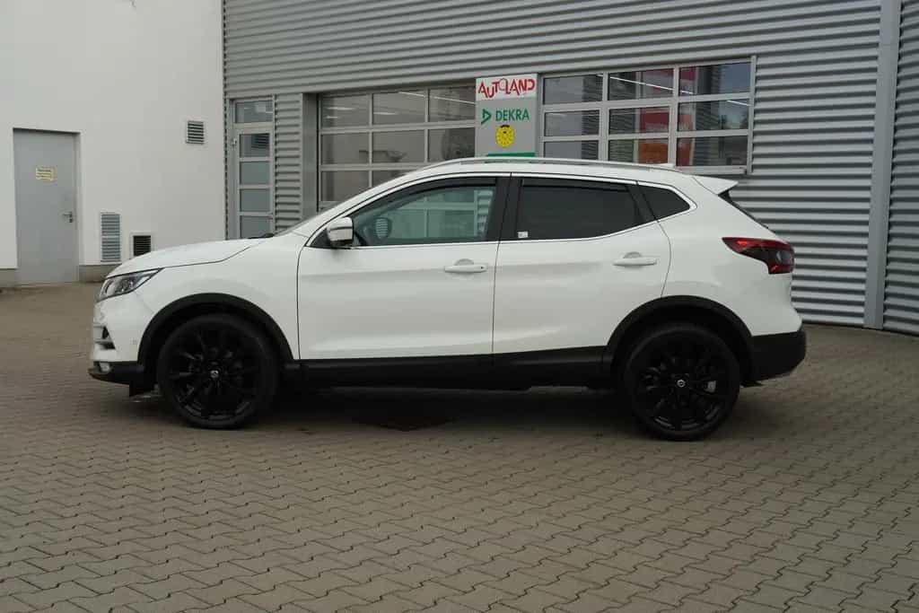 Nissan Qashqai 1.3 Tekna LED Navi Sitzheizung AHK 360° 08/2019-photo-8