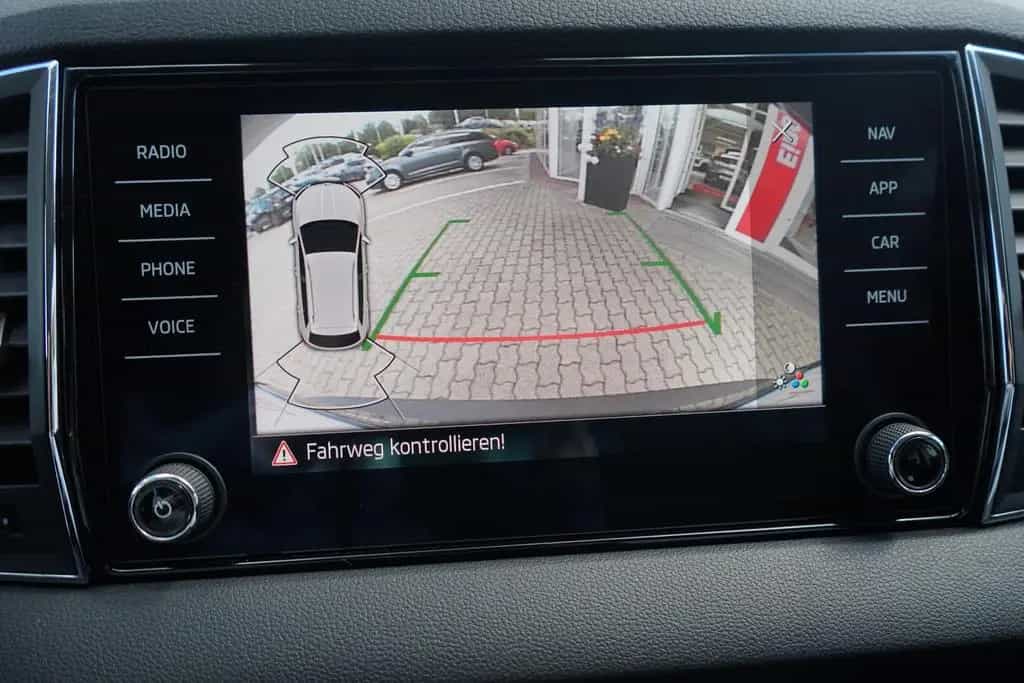 Skoda Karoq 1.5 TSI Clever LED Navi ACC Totwinkel DAB 10/2021-photo-30