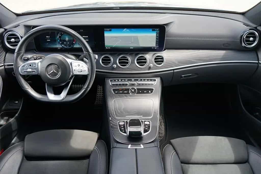 Mercedes-Benz E 200 E200 T-Modell AMG Line LED Navi ACC 360° Leder 11/2018-photo-5