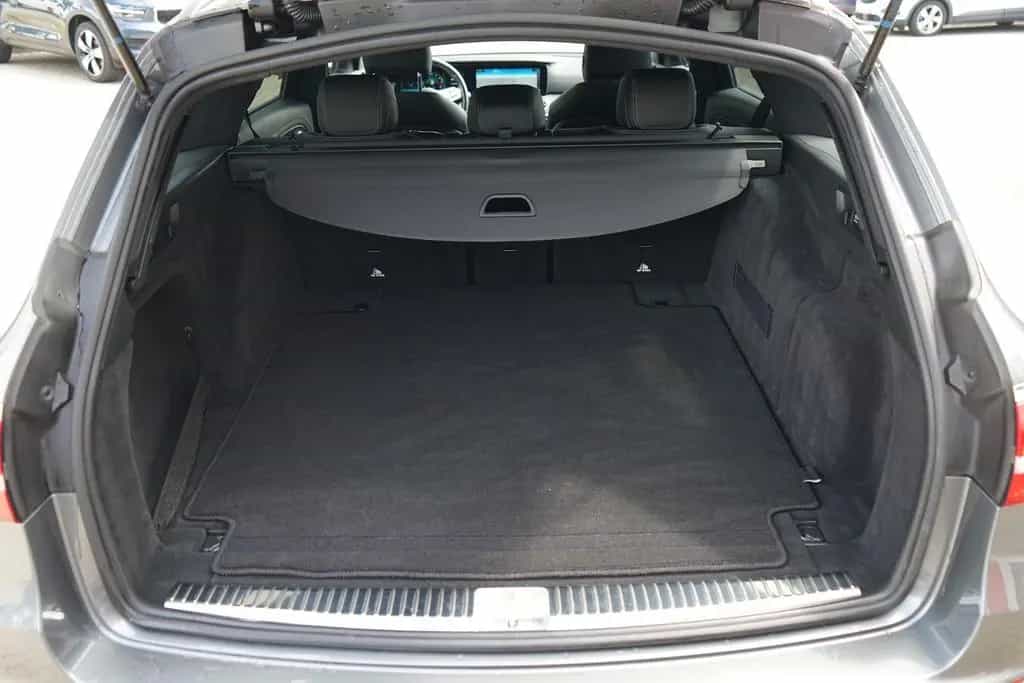 Mercedes-Benz E 200 E200 T-Modell AMG Line LED Navi ACC 360° Leder 11/2018-photo-7