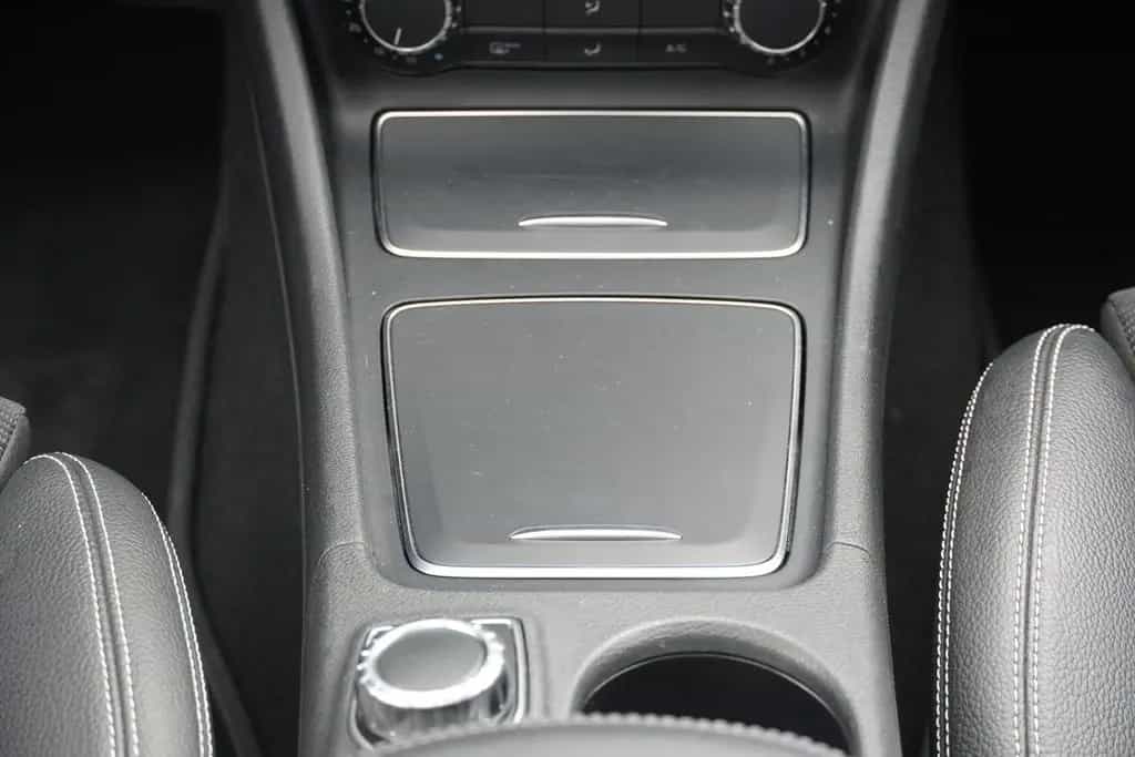 Mercedes-Benz CLA 200 7G-DCT Urban LED Kamera Navi Panorama 11/2017-photo-11