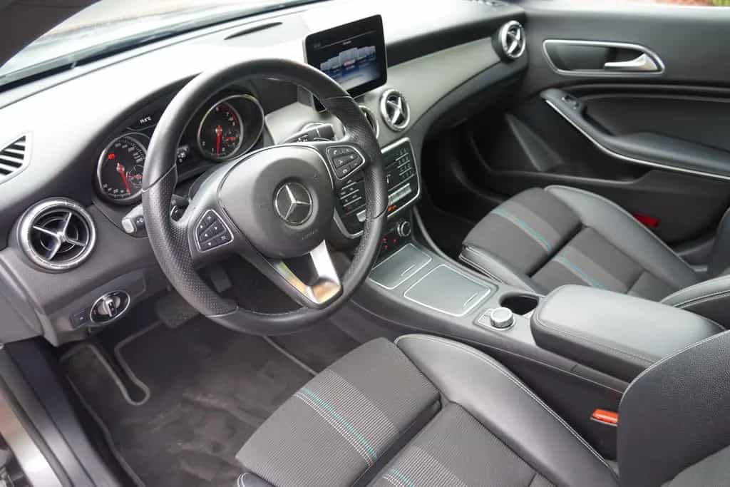 Mercedes-Benz CLA 200 7G-DCT Urban LED Kamera Navi Panorama 11/2017-photo-24