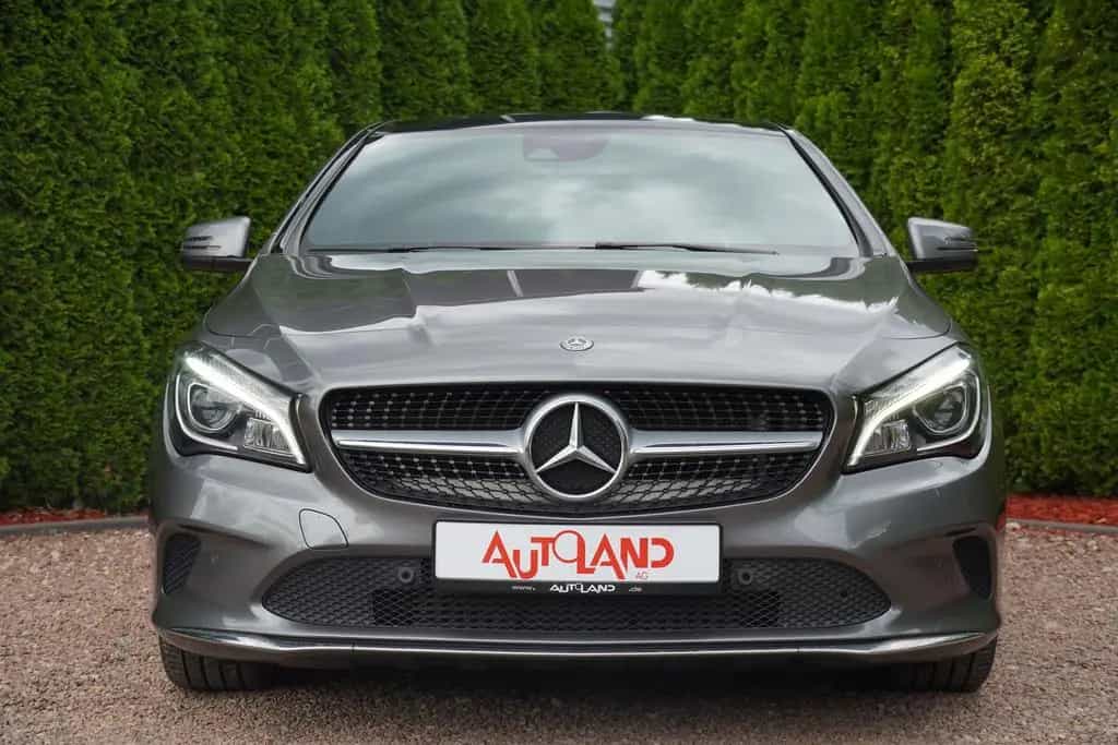 Mercedes-Benz CLA 200 7G-DCT Urban LED Kamera Navi Panorama 11/2017-photo-5