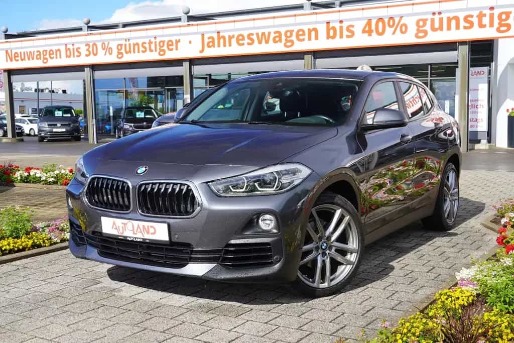 BMW X2 sDrive 18 i Advantage LED Navi AHK Kamera PDC 07/2018-photo-1