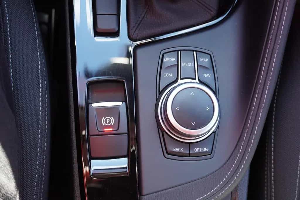 BMW X2 sDrive 18 i Advantage LED Navi AHK Kamera PDC 07/2018-photo-18
