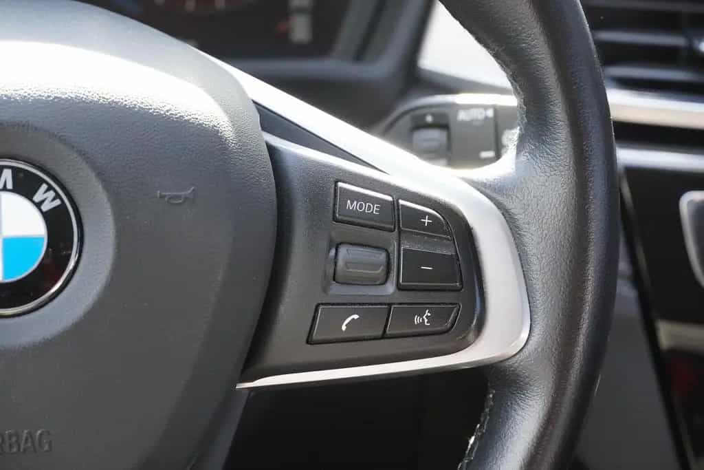 BMW X2 sDrive 18 i Advantage LED Navi AHK Kamera PDC 07/2018-photo-24