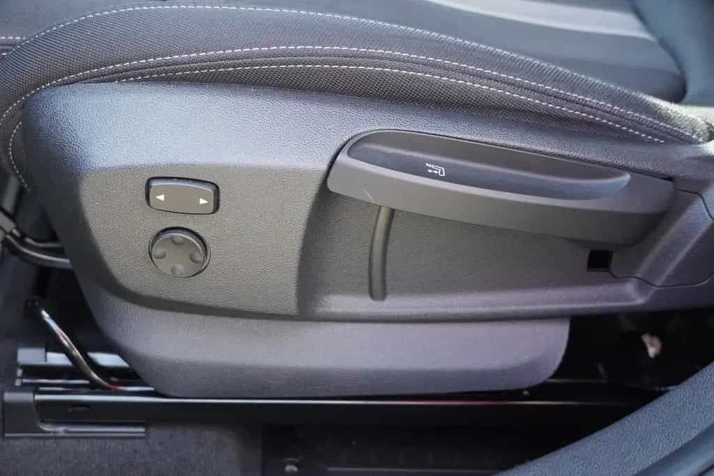 BMW X2 sDrive 18 i Advantage LED Navi AHK Kamera PDC 07/2018-photo-33