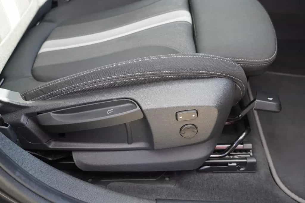 BMW X2 sDrive 18 i Advantage LED Navi AHK Kamera PDC 07/2018-photo-35