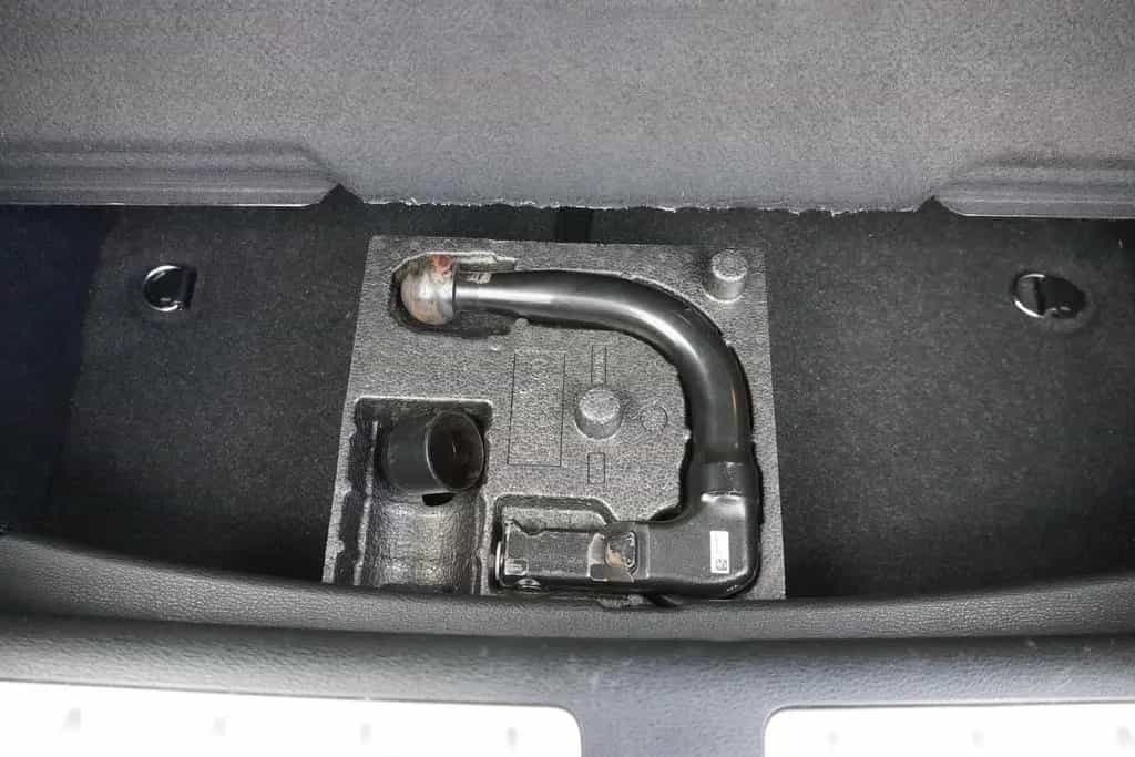 BMW X2 sDrive 18 i Advantage LED Navi AHK Kamera PDC 07/2018-photo-38
