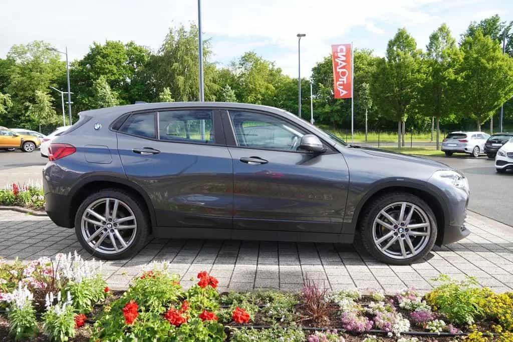 BMW X2 sDrive 18 i Advantage LED Navi AHK Kamera PDC 07/2018-photo-4