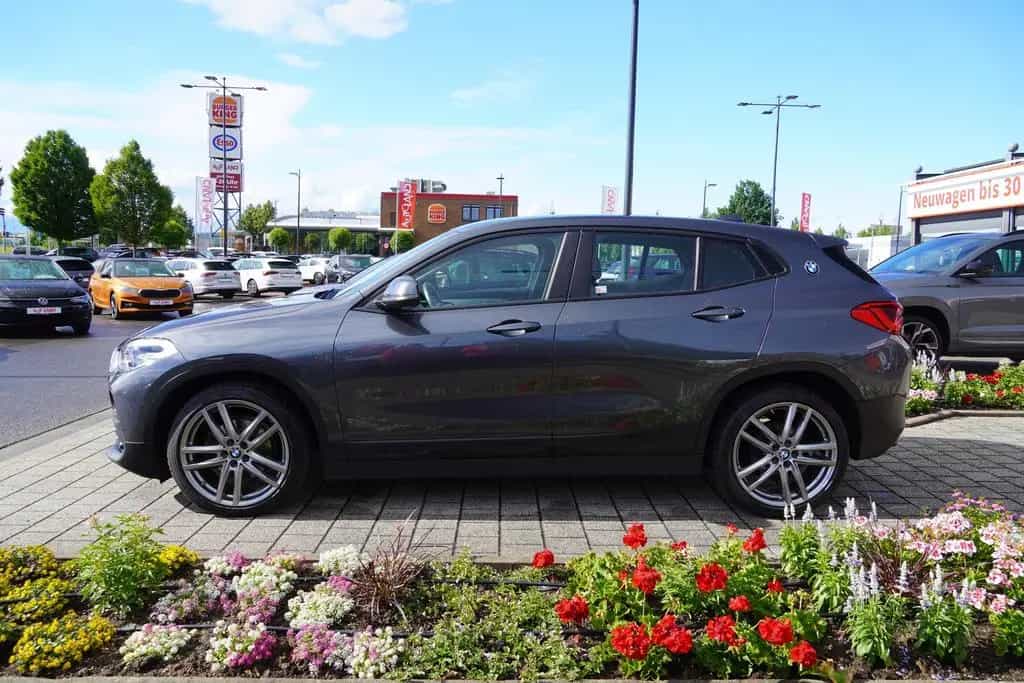 BMW X2 sDrive 18 i Advantage LED Navi AHK Kamera PDC 07/2018-photo-5