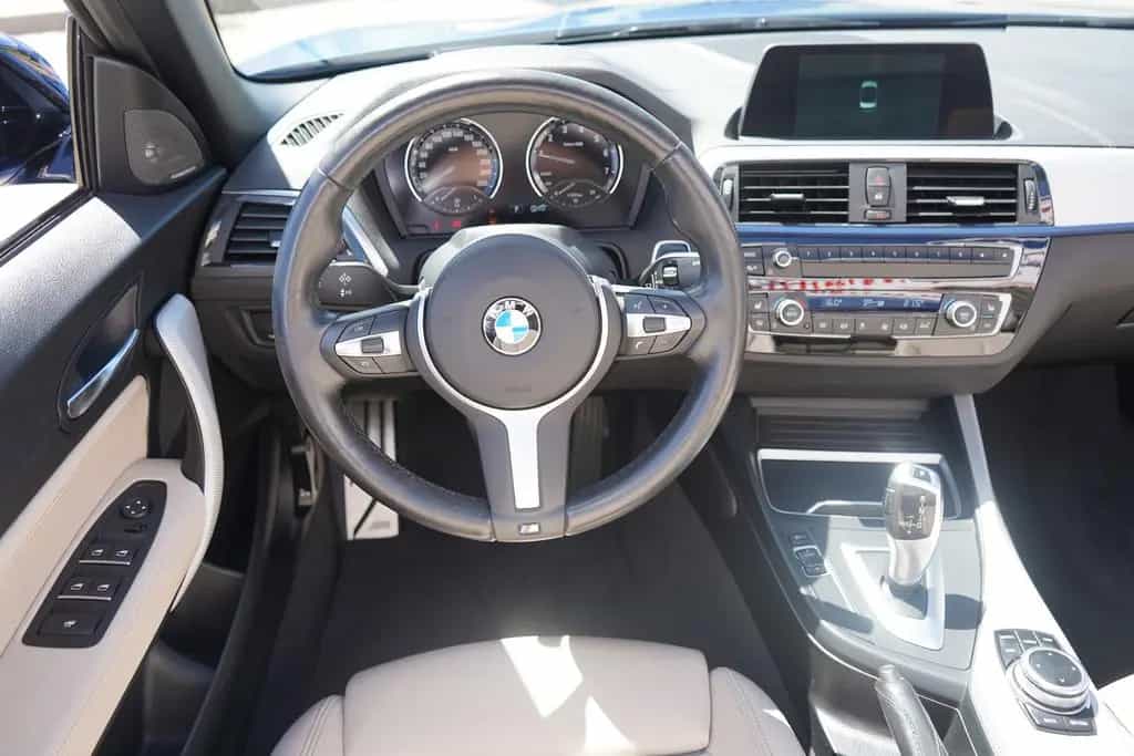 BMW 218 i M Sport LED HarmanKardon Navi Sitzheizung 03/2019-photo-10