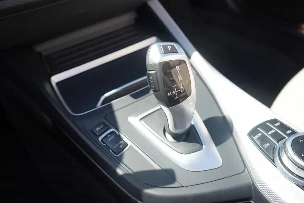 BMW 218 i M Sport LED HarmanKardon Navi Sitzheizung 03/2019-photo-18