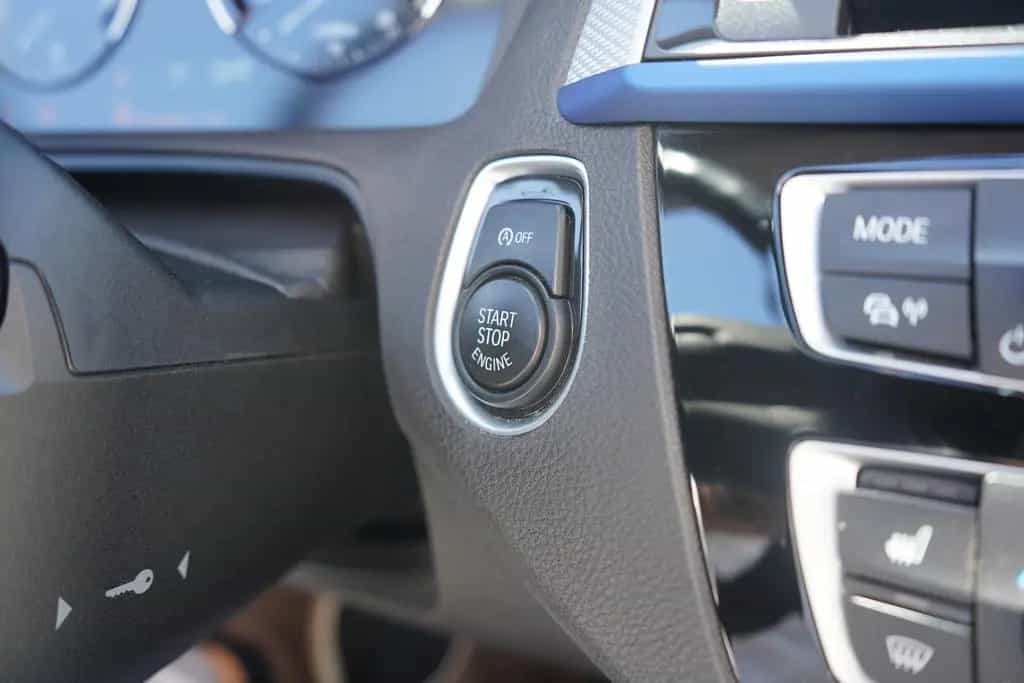 BMW 218 i M Sport LED HarmanKardon Navi Sitzheizung 03/2019-photo-24