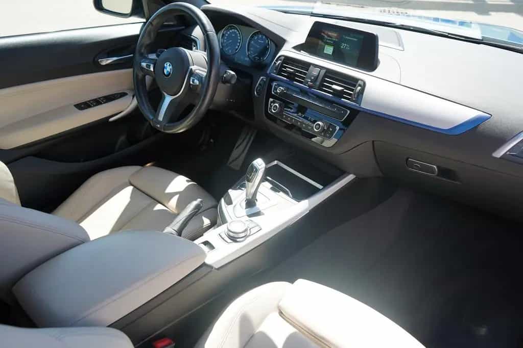 BMW 218 i M Sport LED HarmanKardon Navi Sitzheizung 03/2019-photo-28