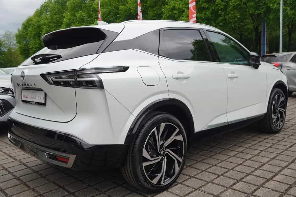 Nissan Qashqai Tekna+ 1.3 Dig-T Aut. LED ACC 360° 03/2026-photo-4