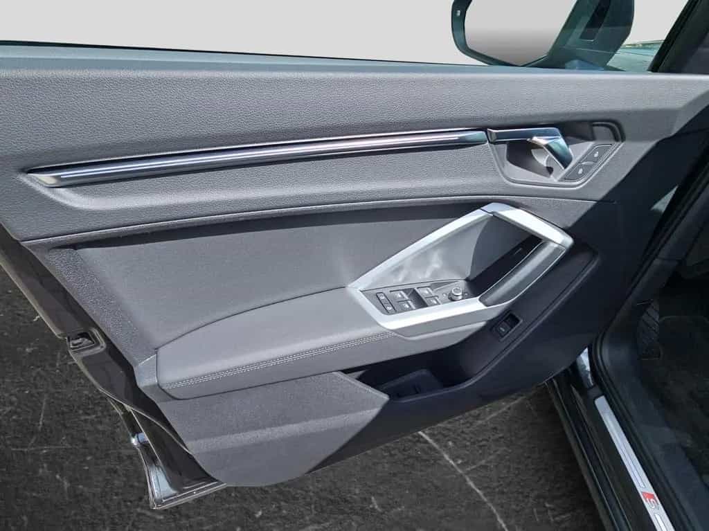 Audi Q3 40 TFSI S tronic quattro S line NaviPlus Matr 05/2019-photo-5