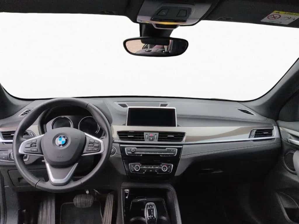 BMW X1 sDrive18d AHK Kamera LED HiFi Navi Business 04/2022-photo-12