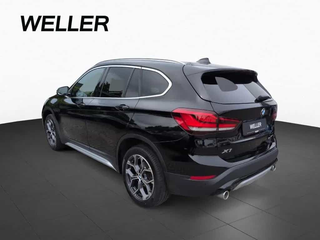 BMW X1 sDrive18d AHK Kamera LED HiFi Navi Business 04/2022-photo-5