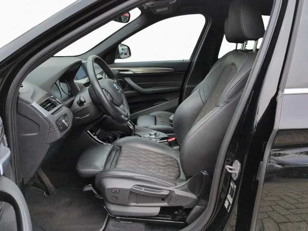 BMW X1 sDrive18d AHK Kamera LED HiFi Navi Business 04/2022-photo-9